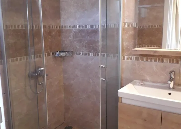 Hotel Kivanc 3*